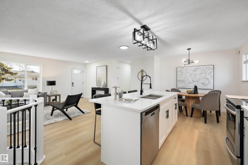 14736 122 Street, Edmonton, AB - Indoor