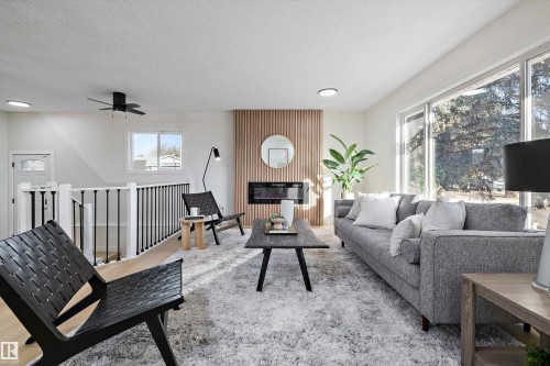 14736 122 Street, Edmonton, AB - Indoor Photo Showing Other Room