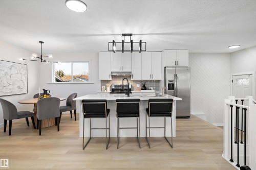 14736 122 Street, Edmonton, AB - Indoor