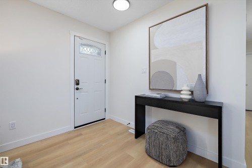 14736 122 Street, Edmonton, AB - Indoor