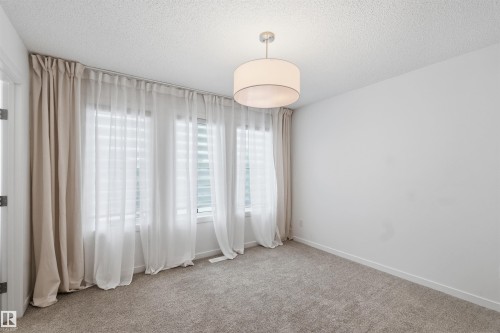 19 525 Secord Boulevard, Edmonton, AB - Indoor