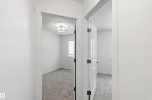 19 525 Secord Boulevard, Edmonton, AB - Indoor Photo Showing Other Room