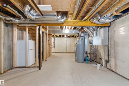 19 525 Secord Boulevard, Edmonton, AB - Indoor Photo Showing Basement