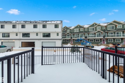 19 525 Secord Boulevard, Edmonton, AB - Outdoor