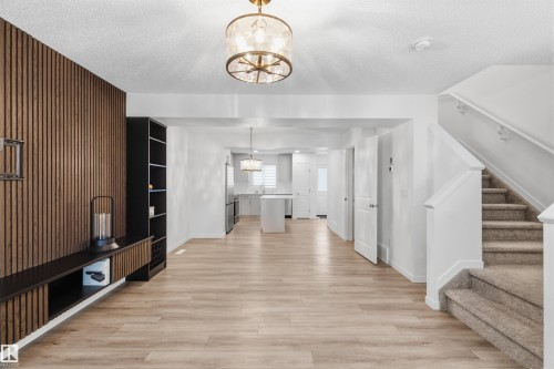 19 525 Secord Boulevard, Edmonton, AB - Indoor Photo Showing Other Room