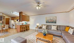 2925 Lakewood Drive  Edmonton, AB T5S 1T7