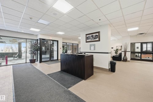 1808 10149 Saskatchewan Drive, Edmonton, AB - Indoor Photo Showing Other Room