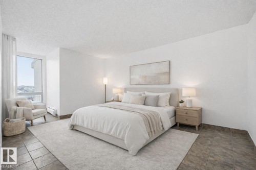 1808 10149 Saskatchewan Drive, Edmonton, AB - Indoor Photo Showing Bedroom