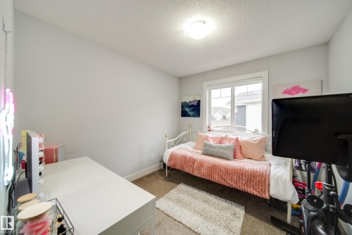 44 4835 Wright Drive, Edmonton, AB - Indoor Photo Showing Bedroom