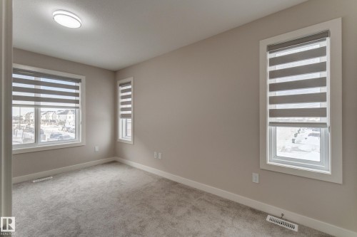 1459 Cherniak Way, Edmonton, AB - Indoor Photo Showing Other Room