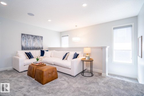 18166 73A Street, Edmonton, AB - Indoor Photo Showing Living Room