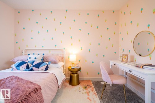 18166 73A Street, Edmonton, AB - Indoor Photo Showing Bedroom