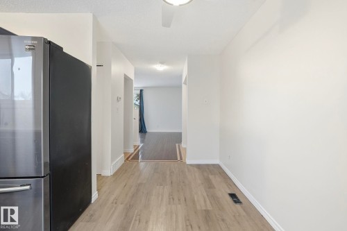 3646 43A Avenue, Edmonton, AB - Indoor Photo Showing Other Room