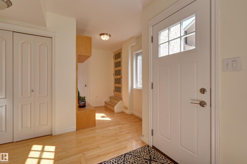 11729 71A Avenue, Edmonton, AB - Indoor Photo Showing Other Room