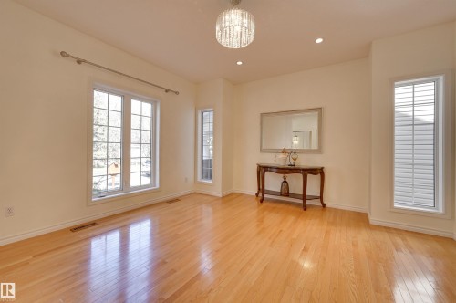 11729 71A Avenue, Edmonton, AB - Indoor Photo Showing Other Room