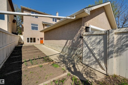 11729 71A Avenue, Edmonton, AB - Outdoor