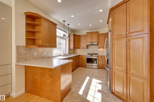 11729 71A Avenue, Edmonton, AB - Indoor Photo Showing Kitchen With Stainless Steel Kitchen