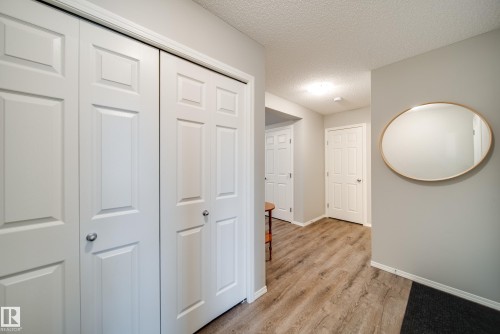 9040 Cooper Link, Edmonton, AB - Indoor Photo Showing Other Room