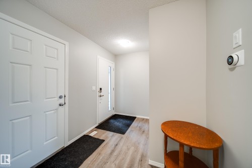 9040 Cooper Link, Edmonton, AB - Indoor Photo Showing Other Room