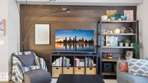 11333 76 Avenue, Edmonton, AB - Indoor