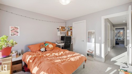 11333 76 Avenue, Edmonton, AB - Indoor Photo Showing Bedroom