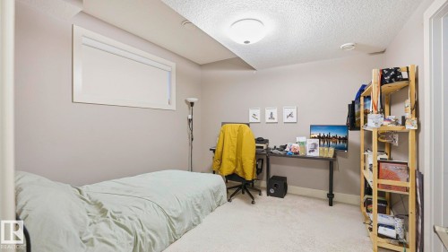 11333 76 Avenue, Edmonton, AB - Indoor Photo Showing Bedroom