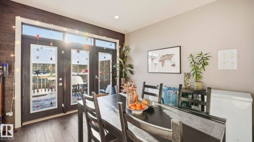 11331 76 Avenue, Edmonton, AB - Indoor