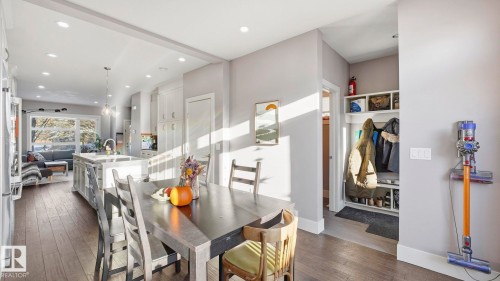 11331 76 Avenue, Edmonton, AB - Indoor Photo Showing Dining Room