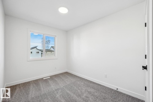 18936 28 Avenue, Edmonton, AB - Indoor Photo Showing Other Room