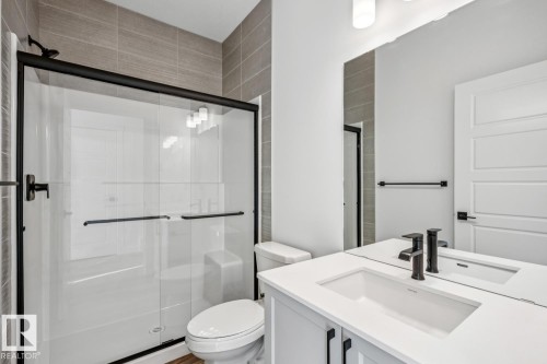18936 28 Avenue, Edmonton, AB - Indoor Photo Showing Bathroom