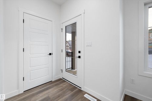 18924 28 Avenue, Edmonton, AB - Indoor Photo Showing Other Room