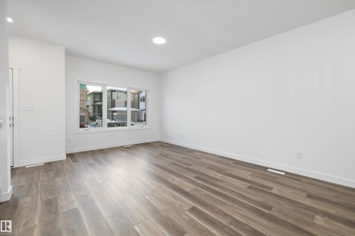18924 28 Avenue, Edmonton, AB - Indoor Photo Showing Other Room