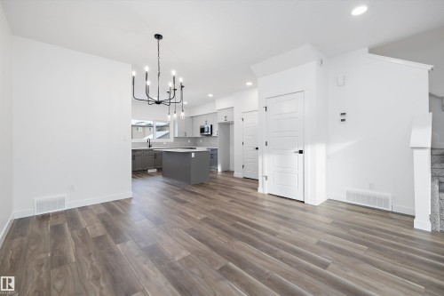 18924 28 Avenue, Edmonton, AB - Indoor Photo Showing Other Room