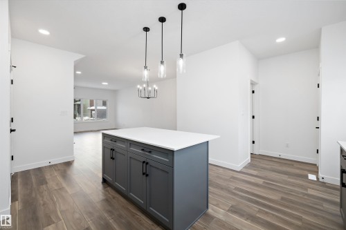 18924 28 Avenue, Edmonton, AB - Indoor