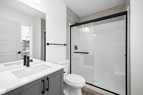 18924 28 Avenue, Edmonton, AB - Indoor Photo Showing Bathroom