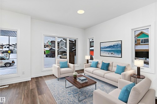 2004 191 Street, Edmonton, AB - Indoor Photo Showing Living Room