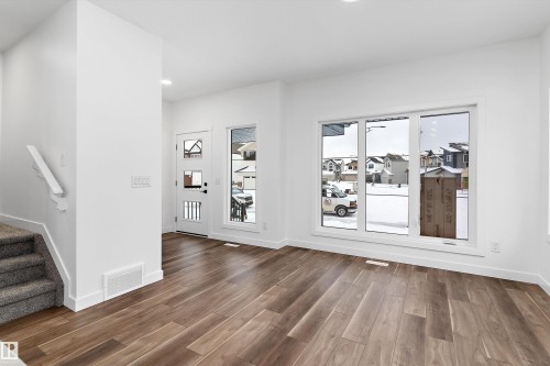 2004 191 Street, Edmonton, AB - Indoor Photo Showing Other Room