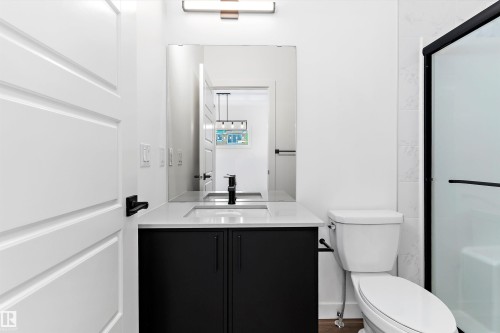 2004 191 Street, Edmonton, AB - Indoor Photo Showing Bathroom