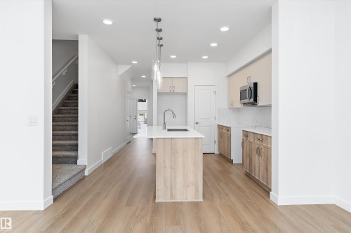 2012 191 Street, Edmonton, AB - Indoor Photo Showing Kitchen