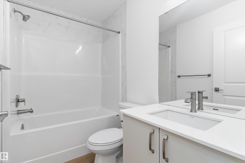 2012 191 Street, Edmonton, AB - Indoor Photo Showing Bathroom