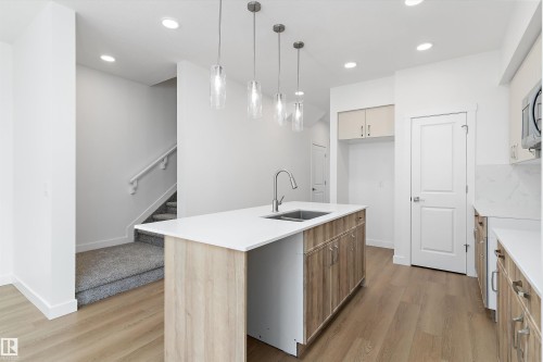 2012 191 Street, Edmonton, AB - Indoor Photo Showing Kitchen With Double Sink With Upgraded Kitchen