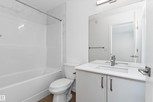 2012 191 Street, Edmonton, AB - Indoor Photo Showing Bathroom