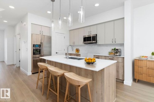 2012 191 Street, Edmonton, AB - Indoor Photo Showing Kitchen With Double Sink With Upgraded Kitchen