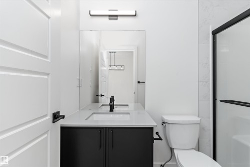 2016 191 Street, Edmonton, AB - Indoor Photo Showing Bathroom