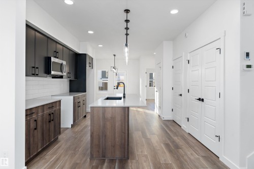 2016 191 Street, Edmonton, AB - Indoor Photo Showing Kitchen
