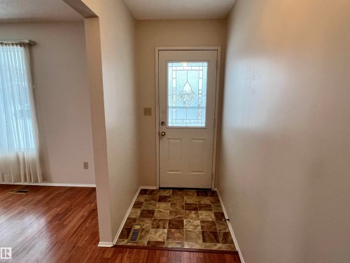 Morinville, AB - Indoor Photo Showing Other Room