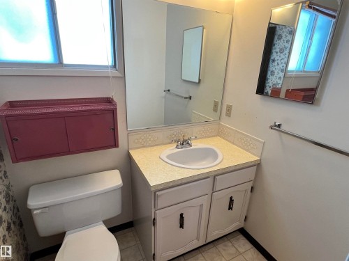Morinville, AB - Indoor Photo Showing Bathroom