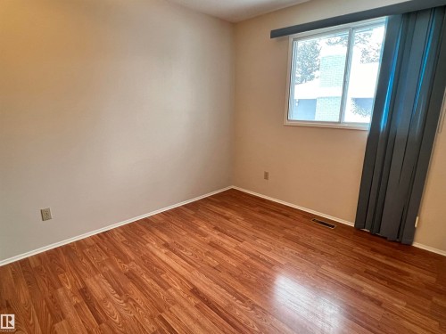 Morinville, AB - Indoor Photo Showing Other Room