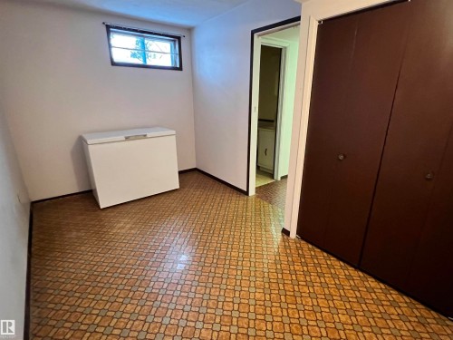 Morinville, AB - Indoor Photo Showing Other Room