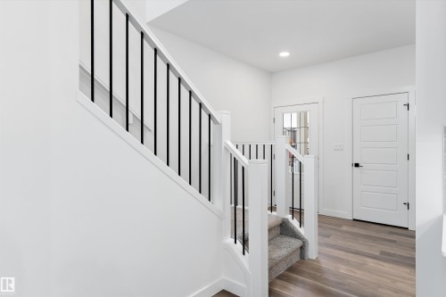 20704 43 Avenue, Edmonton, AB - Indoor Photo Showing Other Room